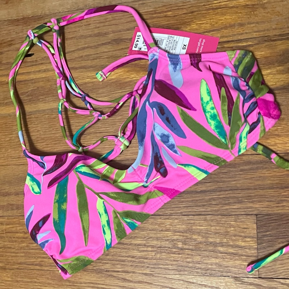 NWT XS Bikini Top